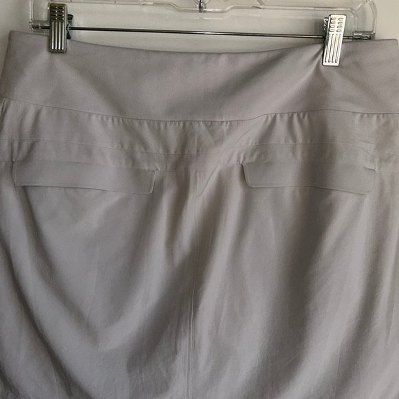 ATHLETA Soho Skort Skirt with Attached Shorts, #211382, Light Gray, Size 12 - Picture 8 of 11